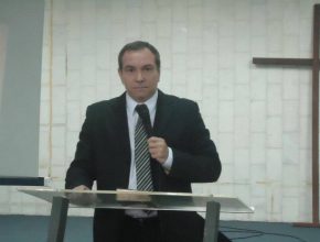 Presidente da ARJ, pastor Marcos Aguiar
