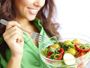 Hábitos alimentares têm forte relação com saúde mental.