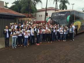 Funcionários da Associação Paulista Oeste participam do Impacto Esperança em Viradouro.