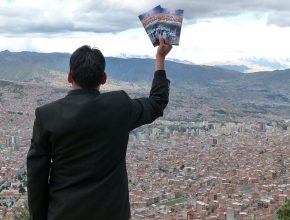 Bolivia planea entregar un millón de libros La Gran Esperanza