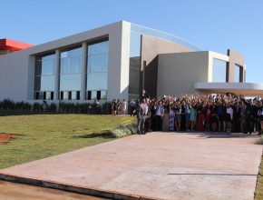 Reunión sudamericana adventista comienza con bautismo e inauguración