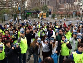 Colegios adventistas entregan “La gran esperanza” en Buenos Aires