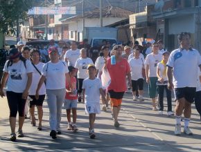 Maratón “Muévase por la vida” fomenta los 8 remedios naturales