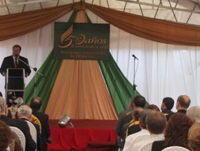 Paraguay celebró el 50 aniversario del Sanatorio Adventista de Hohenau
