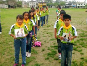 Niños no adventistas participan del nuevo club de conquistadores Gamaliel