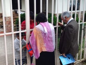 En Ecuador, la oración  toca puertas y cambia vidas