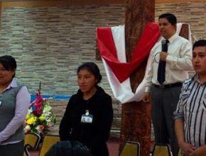Trabajadores de clínica deciden caminar “En los pasos de Jesús”