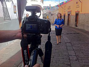 Ángeles de Esperanza graban testimonios en Ecuador