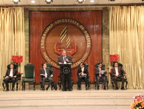 Universidad Adventista de Bolivia realiza el octavo Simposio Teológico