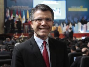 Iglesia nombra un nuevo líder adventista en Bolivia