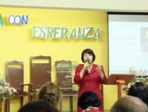 Viva con Esperanza involucra a profesionales peruanos en la misión