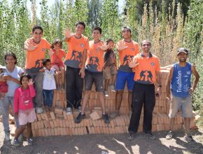 JÓVENES CALEB IMPACTAN LA COMUNIDAD