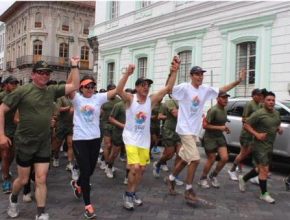 Ecuador: con atleta de 70 años adventistas inician campaña de vida saludable