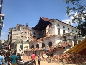 Agencia Adventista aumenta refuerzos para aliviar a damnificados por terremoto en Nepal