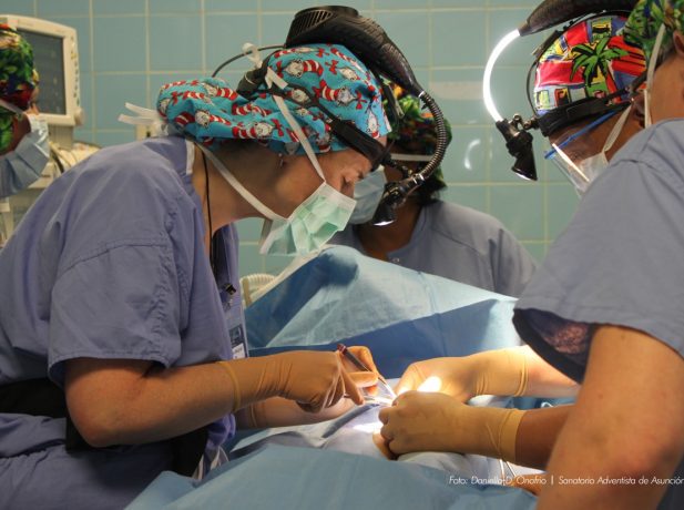 Cirugías gratuitas en el Sanatorio Adventista de Asunción como parte de Impacto Esperanza Paraguay 2015