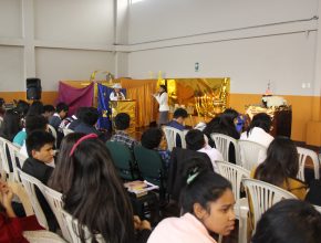 Adolescentes reafirmaron su fe mediante estudio del Santuario