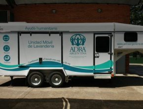 Presentan unidad móvil de lavandería que ayudará a damnificados en catástrofes