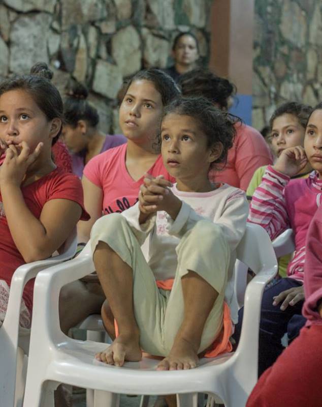 ADRA Paraguay lanza su Colección Pública “Share Hope” en televisión