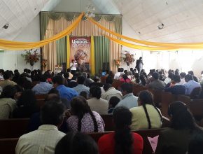 Movimiento de oración moviliza a la iglesia en Bolivia