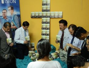 Sur de Ecuador dedicó libro misionero
