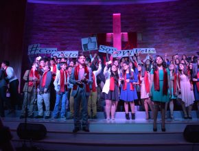 100 voces de colegios adventistas reeditarán “Musical Marcados” ahora en Santiago
