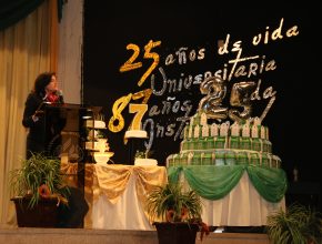 25 aniversario de la Universidad Adventista en Bolivia