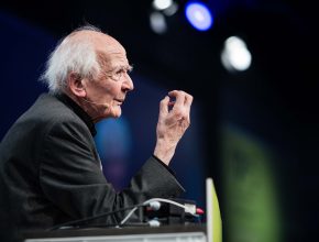 Zygmunt Bauman y la alerta contra la religión de la comida rápida