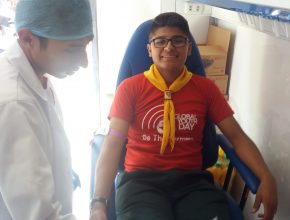 Centenas de jóvenes adventistas donan sangre en Bolivia