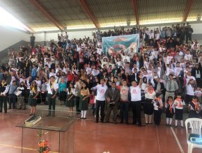 Iglesia en Ecuador Impacta la comunidad con esperanza