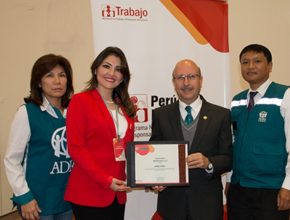 Agencia Adventista recibe reconocimiento del Gobierno Peruano
