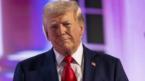 La teología contraria a la Biblia que está detrás de la decisión de Trump