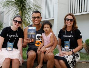 Servidores de la sede sudamericana adventista distribuyen 12 mil libros en Impacto Esperanza