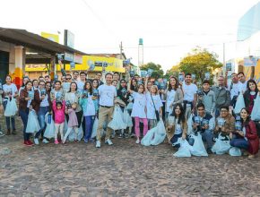 Iglesia Adventista en Paraguay impactó la ciudad de Carapeguá con 5 mil libros