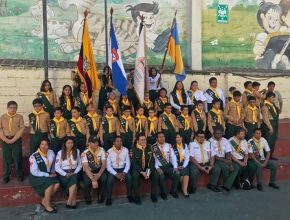 Colegio Adventista “Cuidad de Quito” realiza investiduras de conquistadores