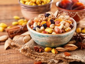 Estudio dice que la proteína de frutos secos y semillas es buena para el corazón
