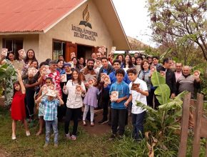 Isla Rapa Nui es impactada por estudiantes de Colegio Adventista