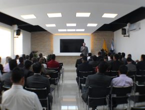 Sur de Ecuador inaugura auditorio en sede administrativa
