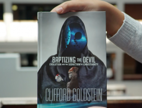 Clifford Goldstein lanza libro sobre bautismo del diablo