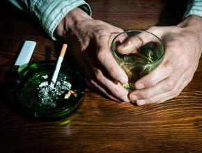 Conozca los hábitos de los adventistas sobre el uso de alcohol y tabaco