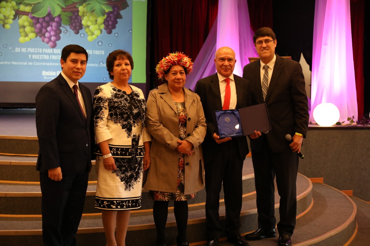 Secretaria adventista de Rapa Nui participa por primera vez de congreso  nacional - Noticias - Adventistas
