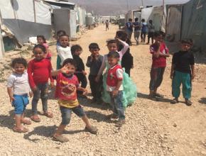 Proyecto sudamericano de ayuda a niños refugiados sirios llega al Líbano