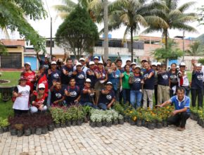 Jóvenes adventistas impactan el sur del Perú con acciones solidarias