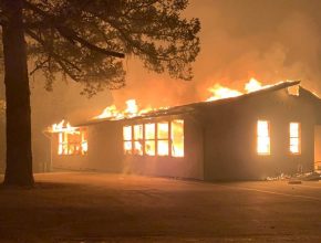 Un incendio destruye instituciones adventistas en los Estados Unidos