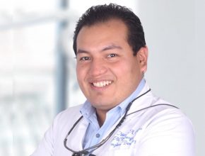 Dentista adventista es nominado entre los 100 médicos sobresalientes del mundo