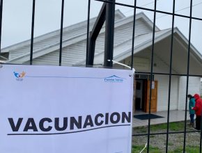 Iglesia en Chile es puesta a disposición de la comunidad como vacunatorio