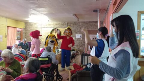 Voluntarios Adventistas brindan apoyo y esperanza en hogar de ancianos en Temuc