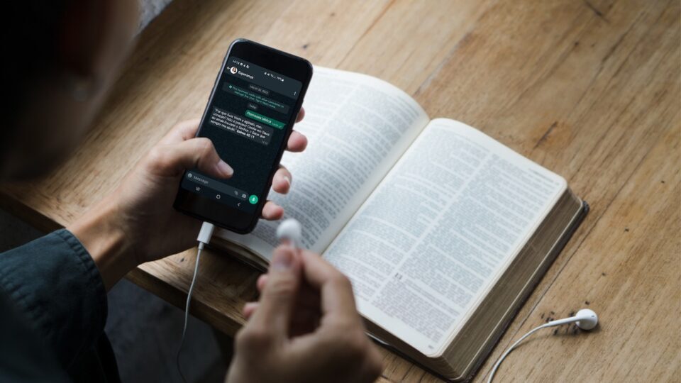 Novedades en el sistema de inteligencia artificial para estudios bíblicos -  Noticias - Adventistas
