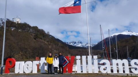 Puerto Williams recibe a valiente matrimonio brasileño que servirá de forma voluntaria en el sur de Chile