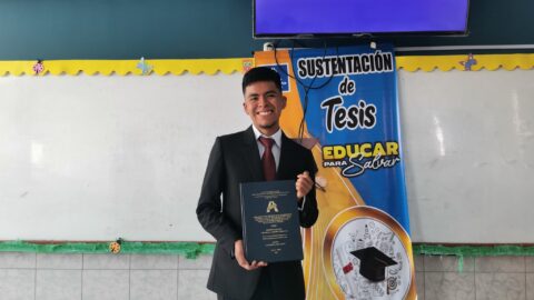 Estudiantes del Colegio Adventista “28 de Julio” de Tacna sustentan tesis  