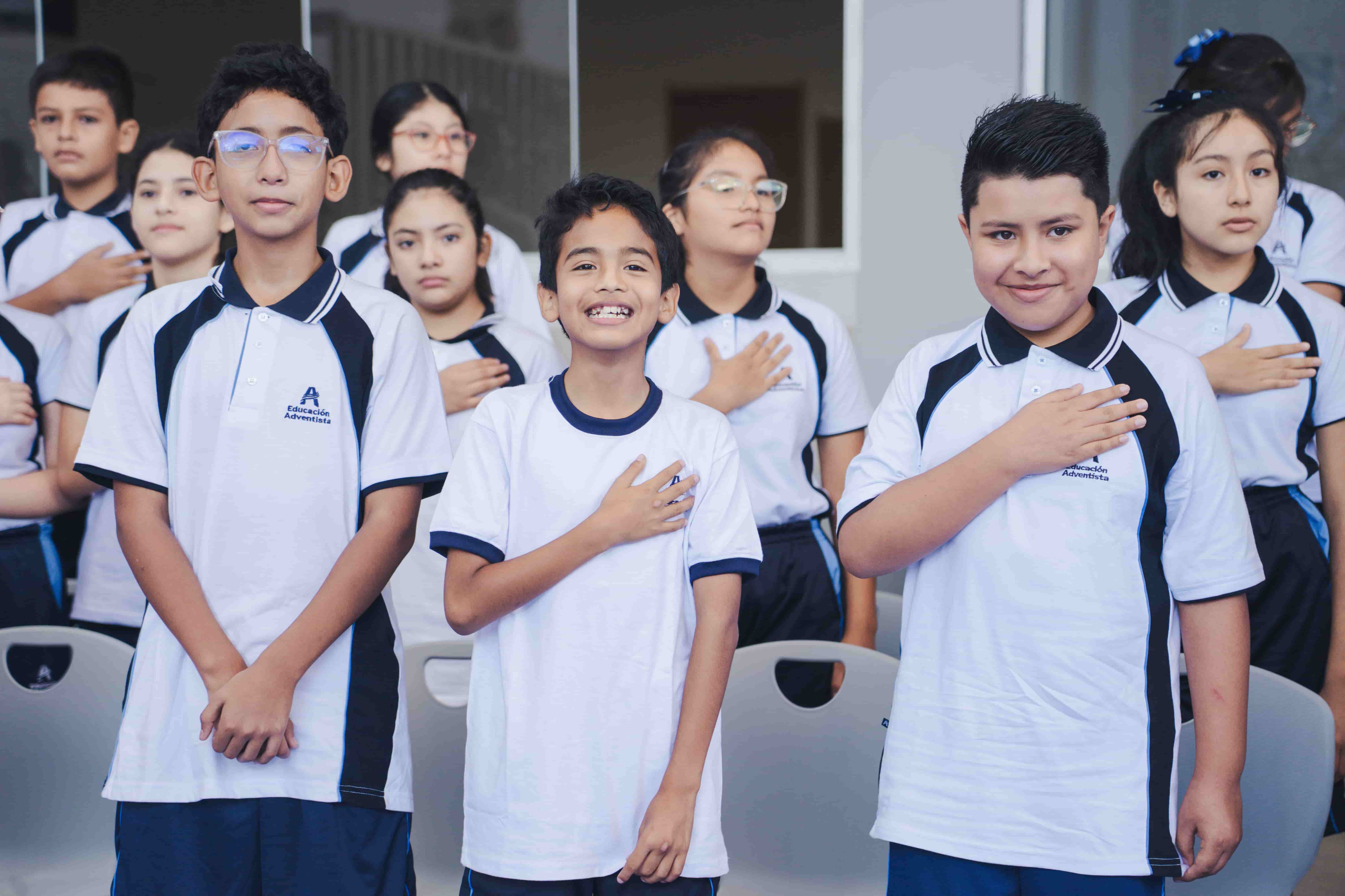 Miles de estudiantes iniciaron el año escolar 2024 en colegios adventistas del sur peruano